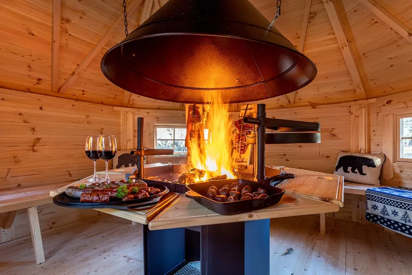 Mountain house with Scandinavian BBQ hut and  Hot tub - Image 1