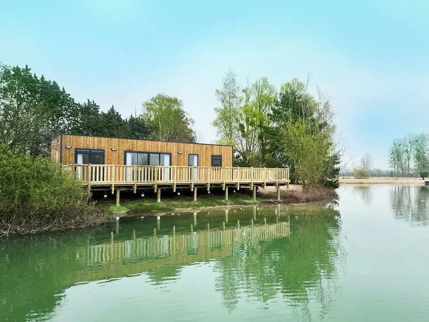 Prestige ecolodge on the pond (8 people) - Image 1