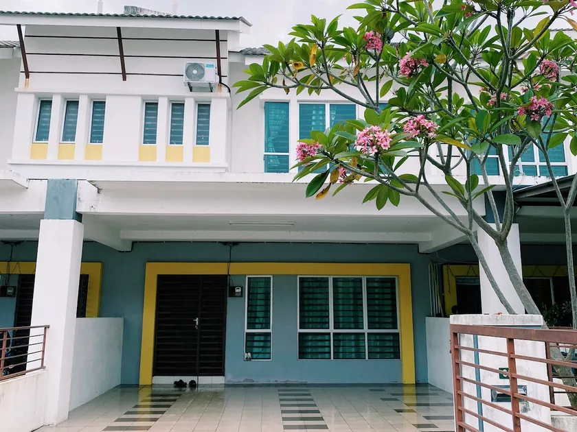 Muslim Spacious cozy Lakeville Homestay Gallery - Image 1