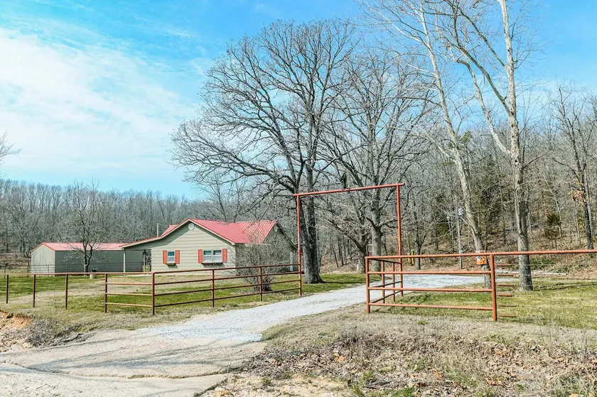 Guest House at CM Cattleco - Image 1