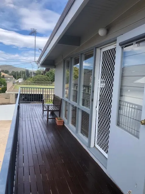Roomy 1 bedroom unit, central to Jindabyne town - Image 1
