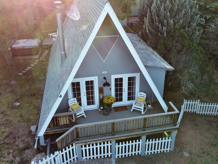 Inviting Cabin on a quiet cul-de-sac in Payson. - Image 1