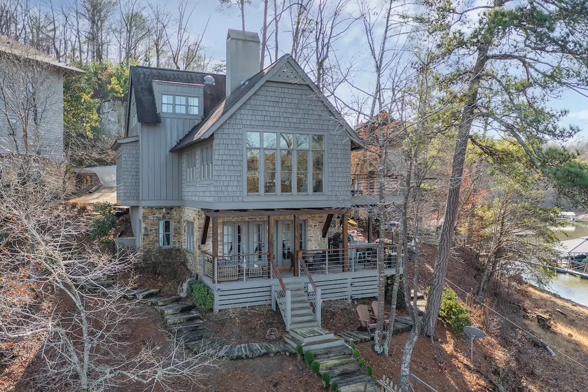 Family Cottage Retreat with 270 Degree Views - Image 1