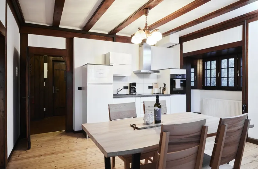 Apartment in historic Gentilburg - Image 1