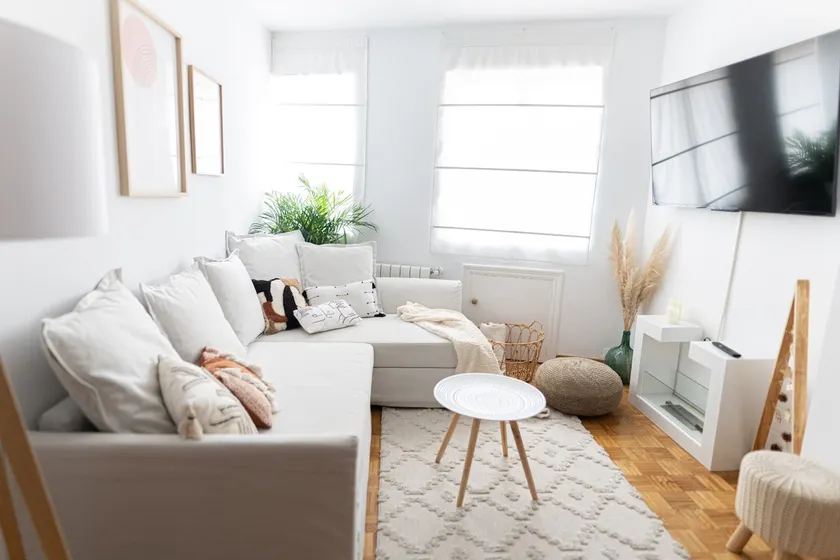 Cozy, downtown, 2 rooms, free closed parking - Image 1