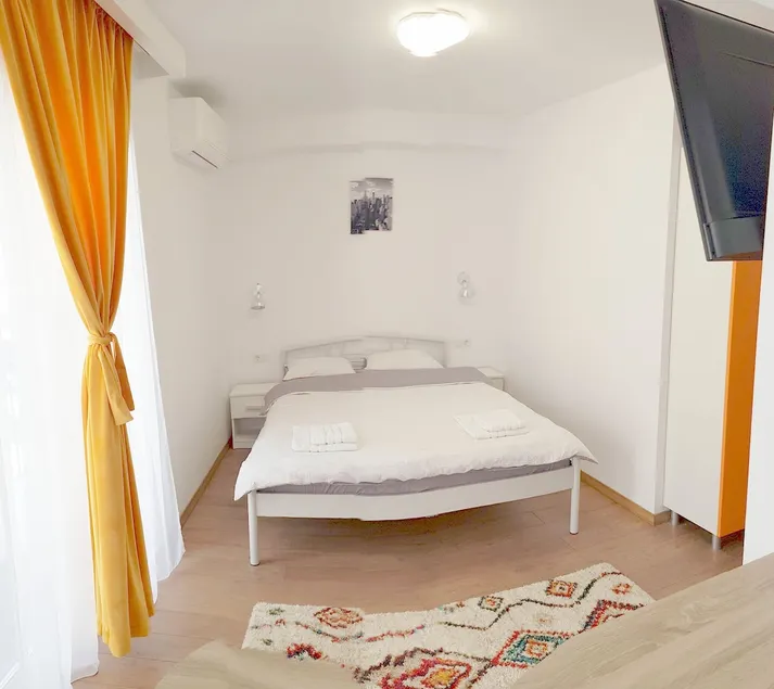 6 Apartment 6 Budiu - Image 1