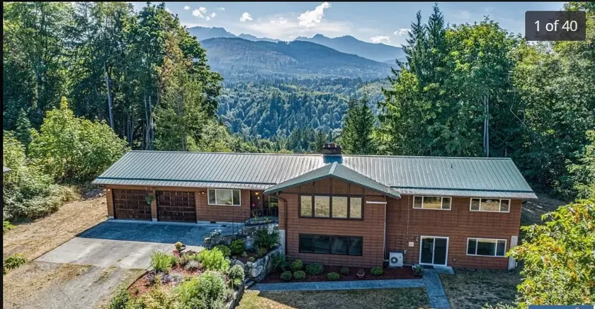 Secluded Rural Retreat in the Olympic Foothills Near Olympic National Park - Image 1