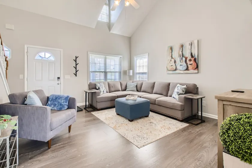 Cozy & Quiet 3BD Retreat Near Downtown Nashville! - Image 1