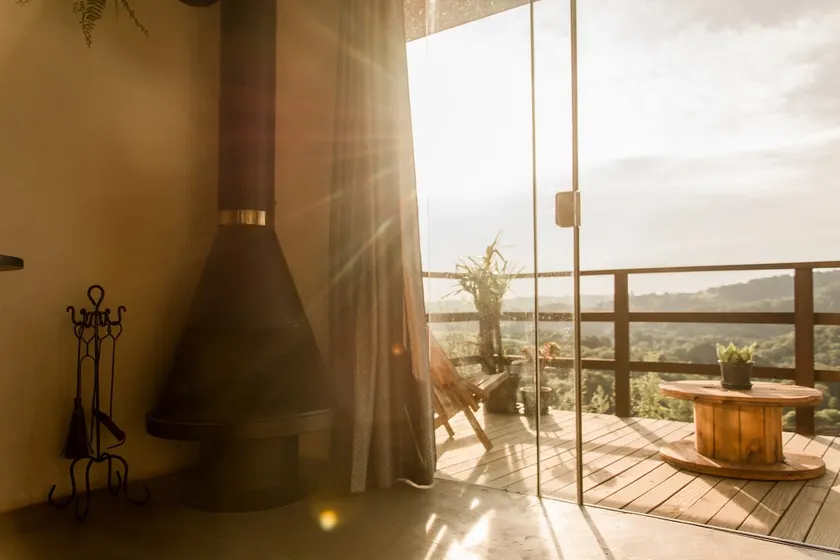 Cabana Lua at the top of the hill with bathtub and fireplace - Image 1