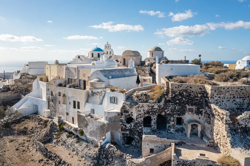 Kastro Cave House, spectacular view, sleeps 4. - Image 1