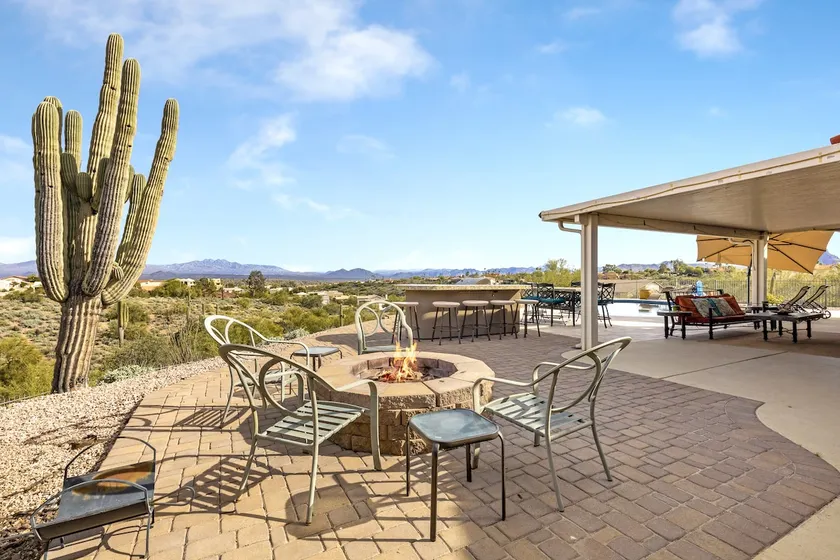 Fountain HiIls 4 Bdrm wBreathtaking Views Pool - Image 1