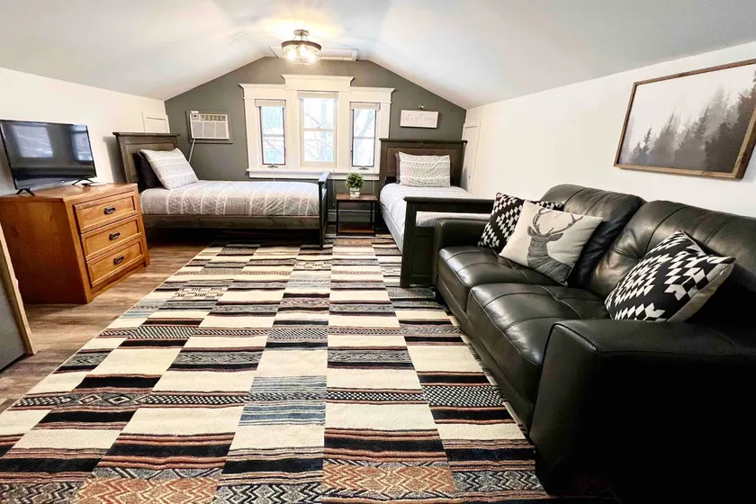 Walk Everywhere! Ouray Adventure Basecamp. 2BR/2BA - Image 1