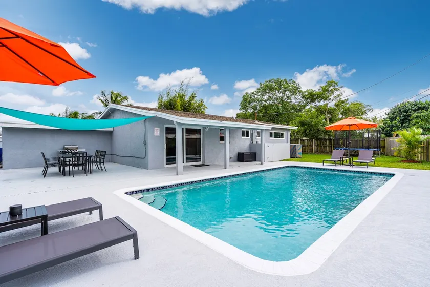 Big Pool 5BR Sleeps 12 · Fort Lauderdale Getaway - Image 1