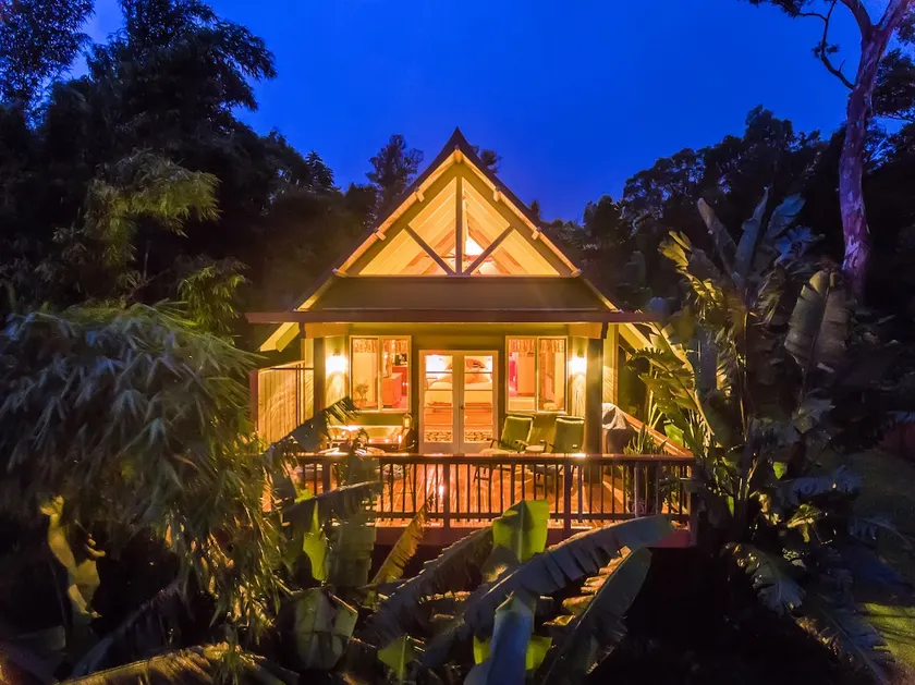 Private Luxurious Cottage - Image 1