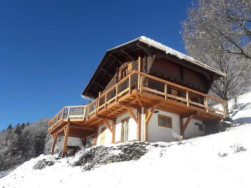 Authentic chalet with sauna - Image 1