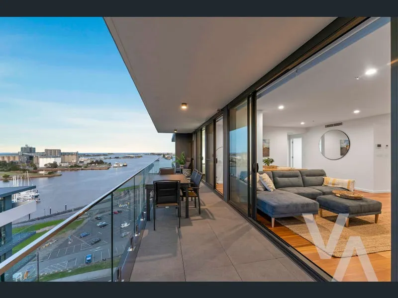 3 Bedroom Sub Penthouse Apartment in the heart of Newcastle - Image 1