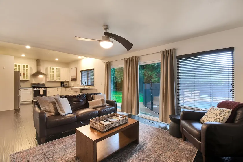 The Charming Home with a Pool - Image 1