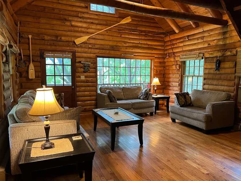 Seclusion on the Shenandoah - Image 1