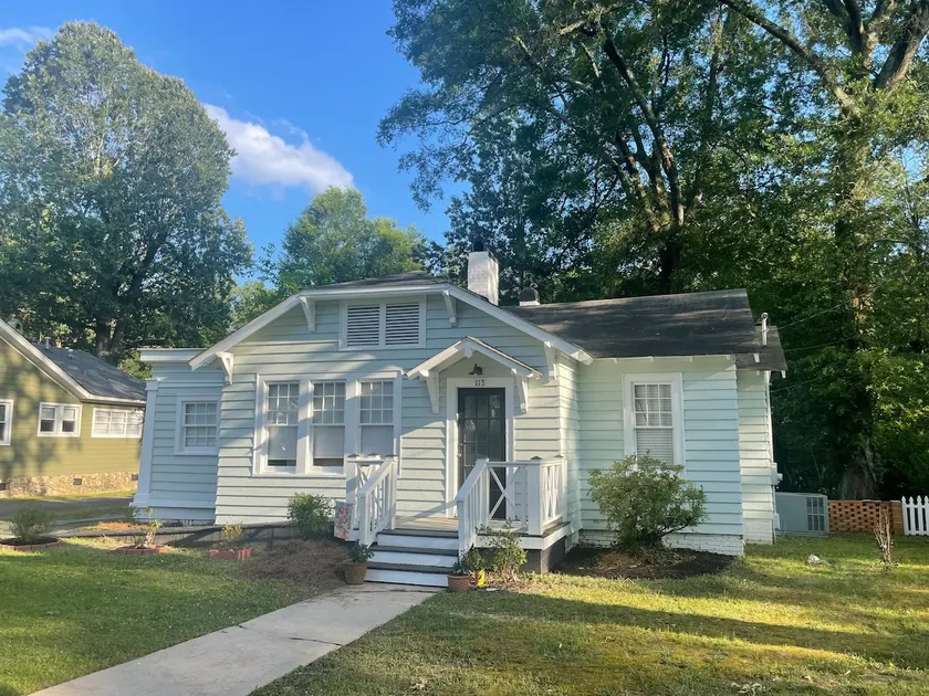Cottage Oakwood -Convenient-Berry,Tennis, Downtwn - Image 1