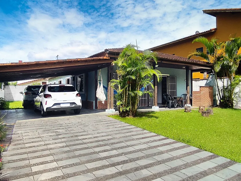 Spacious and cozy house to relax. - Image 1
