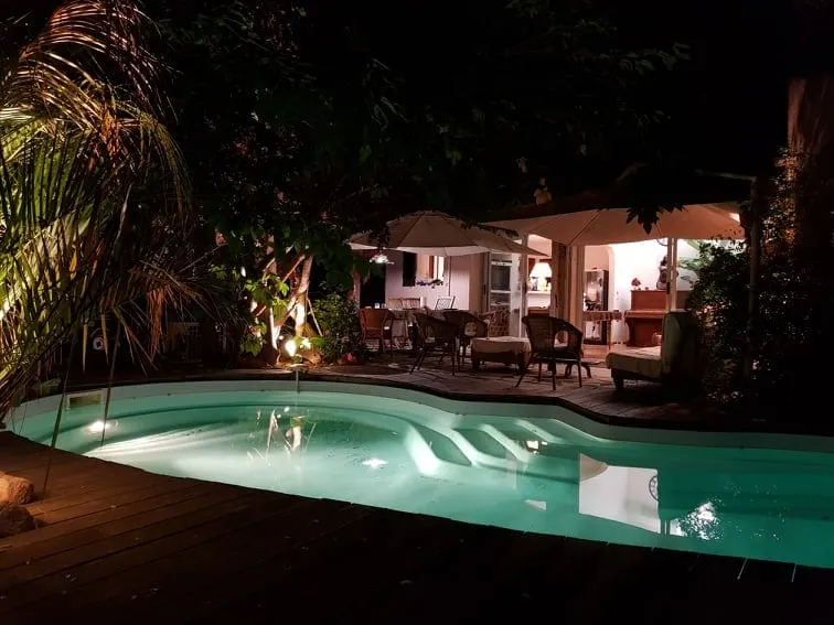 LA MARINE Piscine chauffée villa avec piscine 5 mn à pied de la mer - Image 1