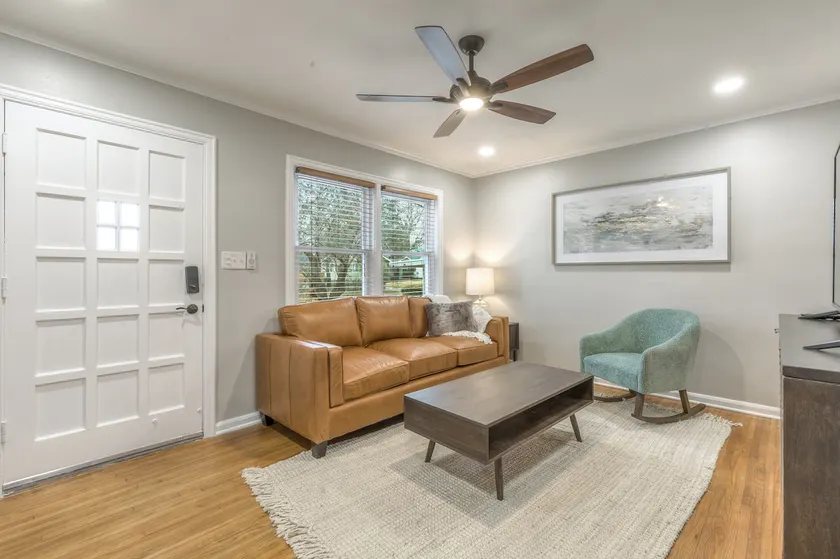 OneCozyPlace Tulsa | King Bed • Expo•TU • Downtown - Image 1