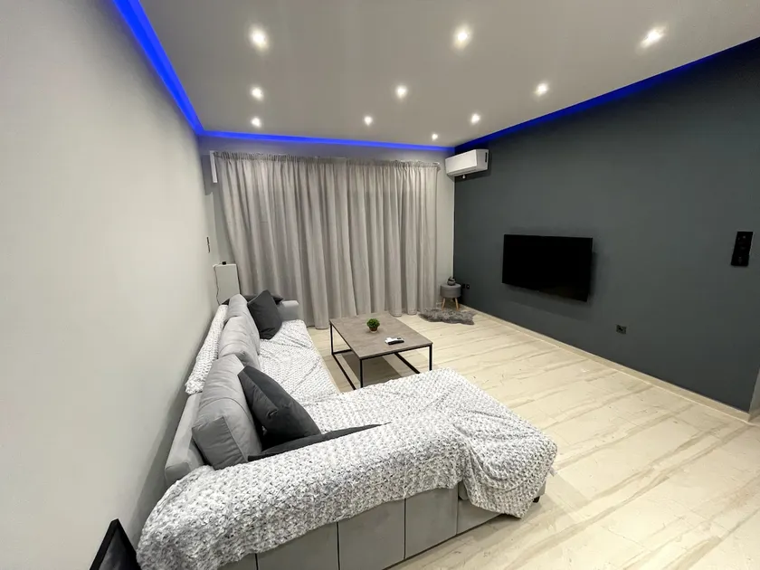 Luxury 3 bedroom apartment in Kiato center - Image 1