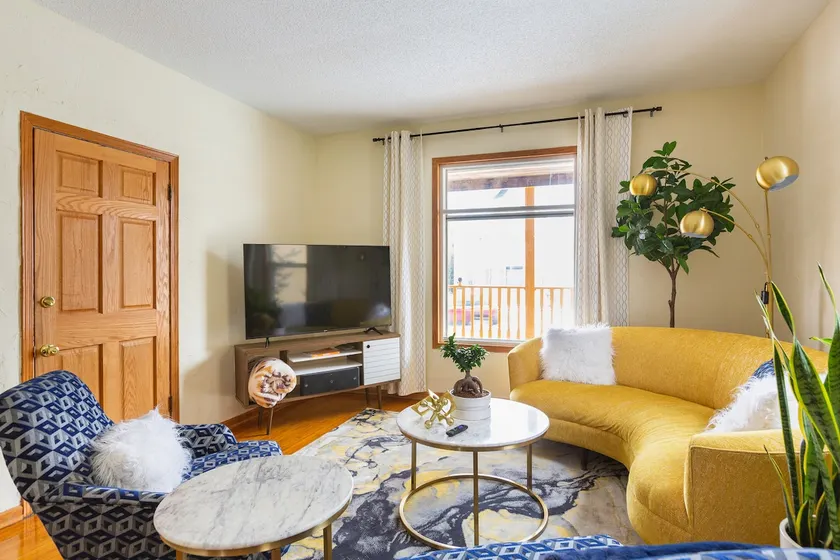 Old world charm meets modern swag in unique duplex - Image 1