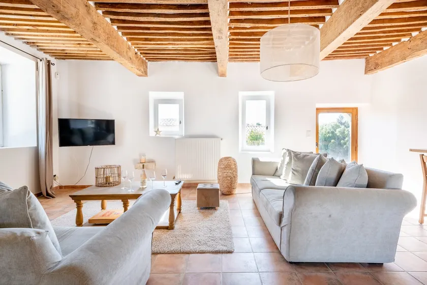 Gîte in the heart of nature with a view of Mount Ventoux - Image 1
