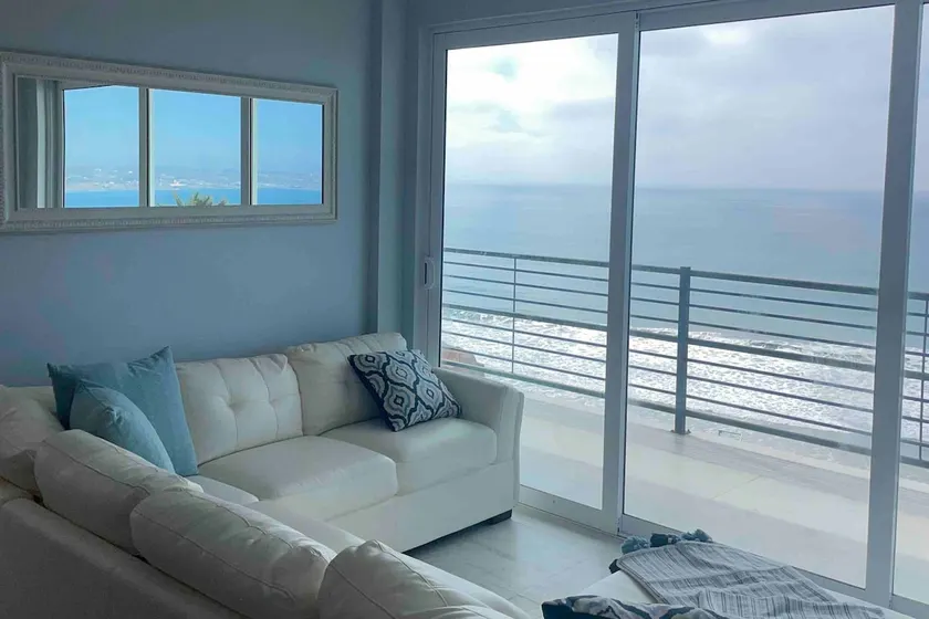 Tritons 360 View - Image 1