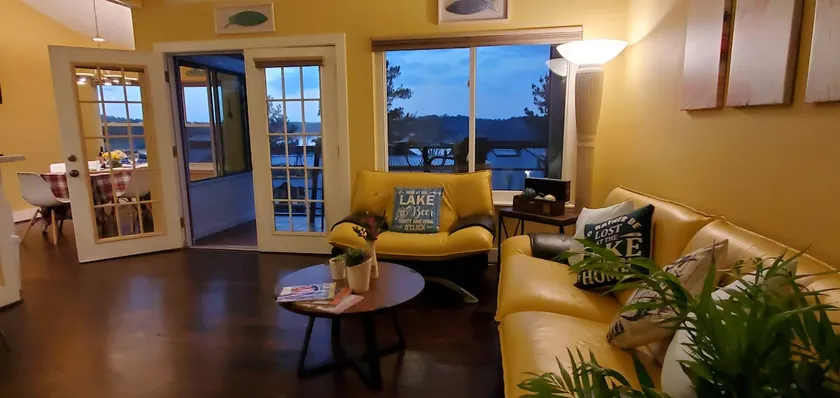 Tranquility 2 bedroom Villa by the lake with green backyard - Image 1