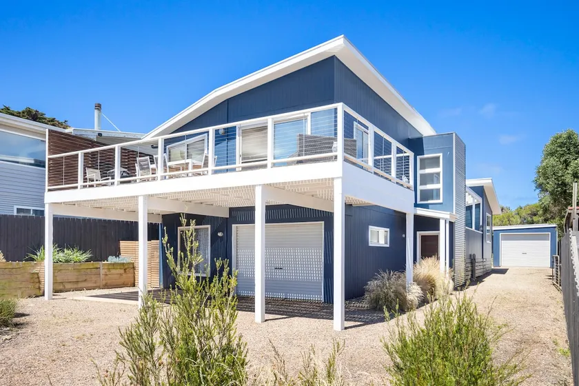 Bayview Retreat - A perfect spot for your next family beach holiday - Image 1