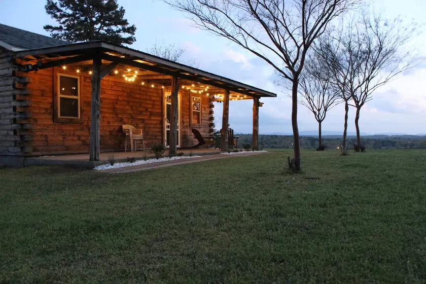 Cedar Cabin With Stunning View Sleeps 4+ - Image 1