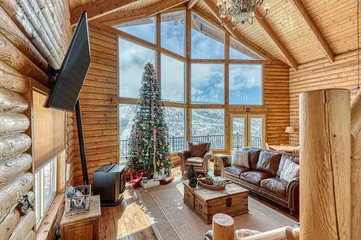 Spectacular Chalet overlooking the ski slopes - Image 1