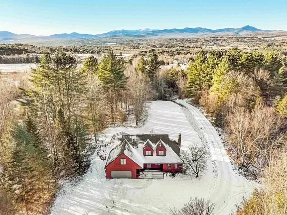 Hidden Stowe Gem:  Spacious Home on 100 Acres under 20 min drive to Stowe Mt. - Image 1