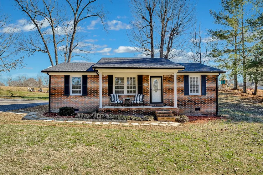 Rock Island Rest 3BR Whole house spacious - Image 1