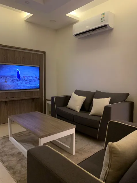 Luxurious and comfortable apartment - Image 1