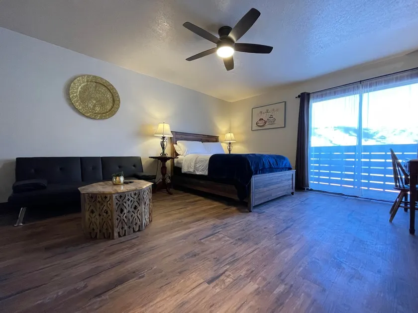 Welcome To The New Kanab Lodge Suite 23 - Image 1