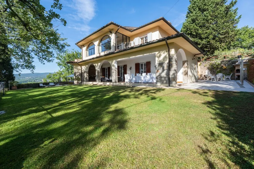 Villa la Quercia By MMega - Image 1