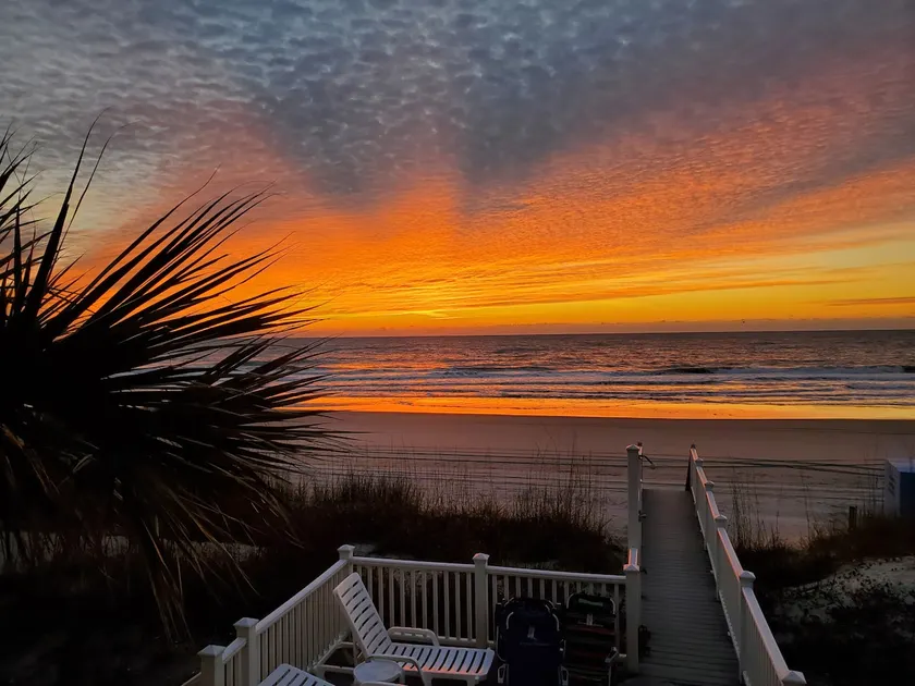 Blackbeard's Paradise, Beach House ON THE SAND!! - Image 1