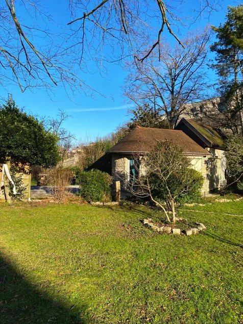 Peaceful home in an exceptional green setting - Image 1