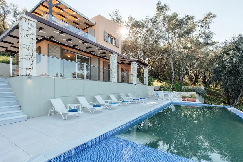 Villa Breeze & Villa Coco by Konnect, Avlaki Beach - Image 1