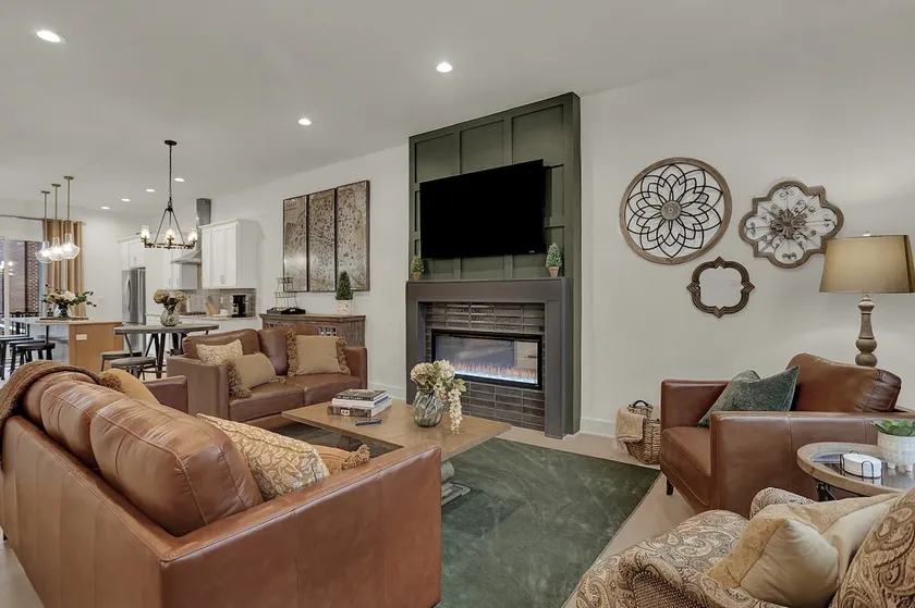 Brownstone in the Heart of Downtown Westfield! - Image 1