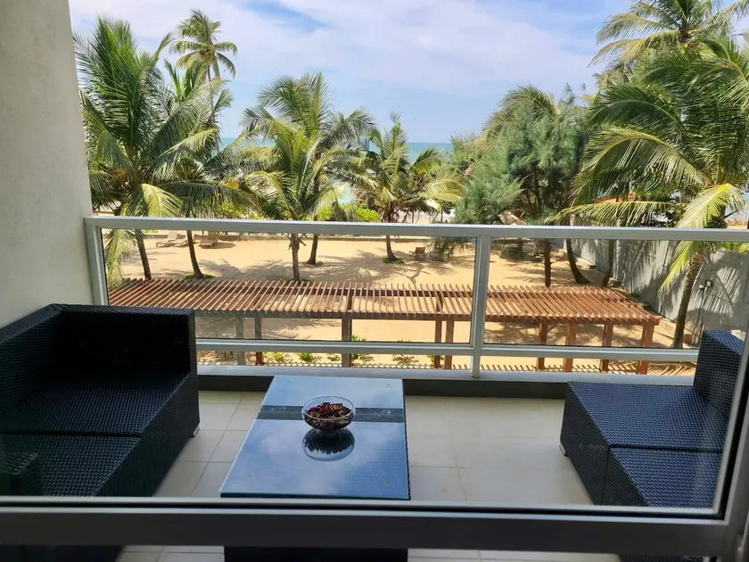 2 Bedroom beach front Condo with Pool - Image 1