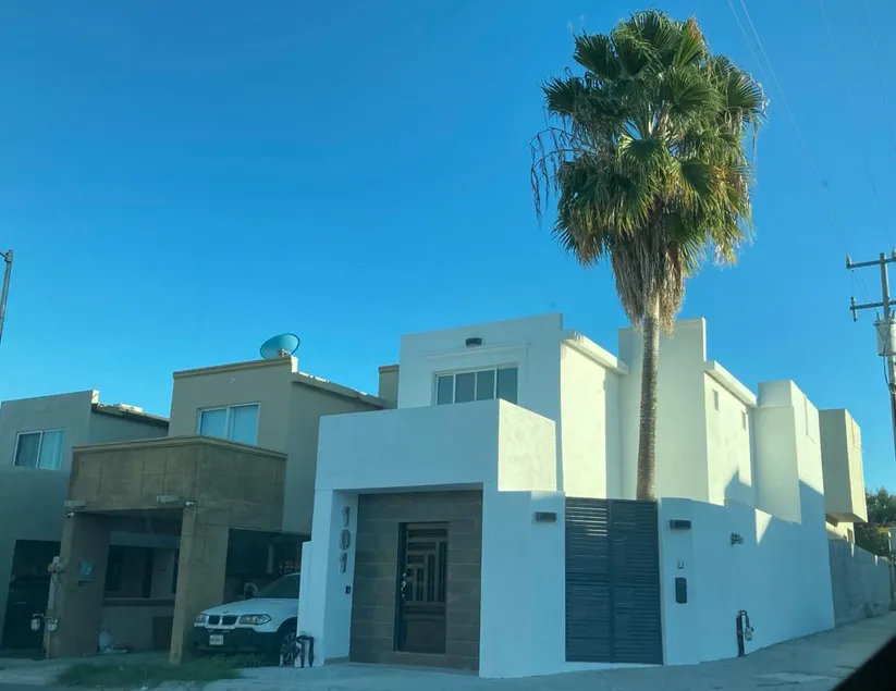Apodaca House N.L. Santa Rosa Pueblo Area - Image 1
