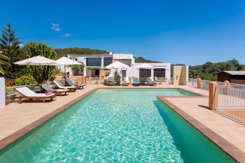 Cana Marina Family Friendly Rural House with Pool - Image 1