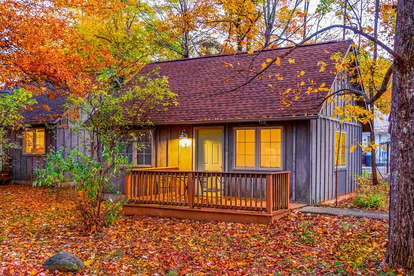 White Rock Cabin - 1 bedroom, ADA Accessible - Image 1