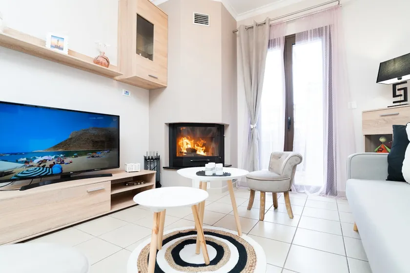 Seaside residence with barbecue and jacuzzi - Image 1