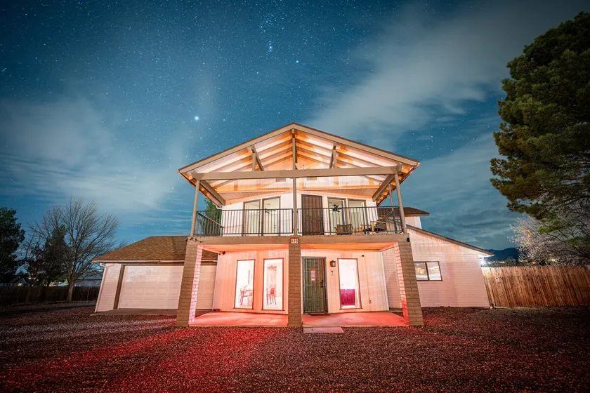 18 Mins to Sedona | 6BR/3BA Space, Views & Comfort - Image 1