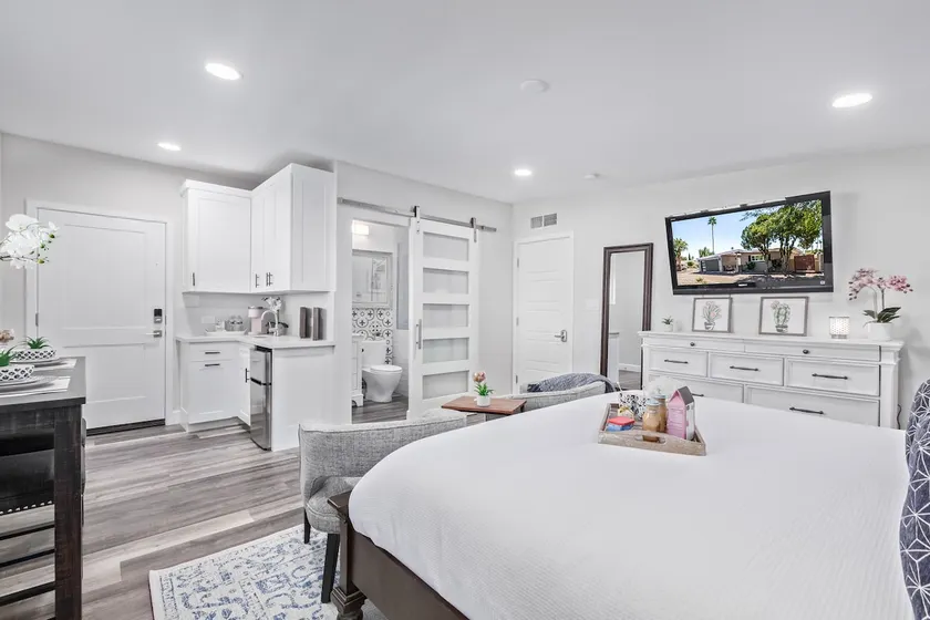 North Private Suite near The Wigwam Resort - Image 1